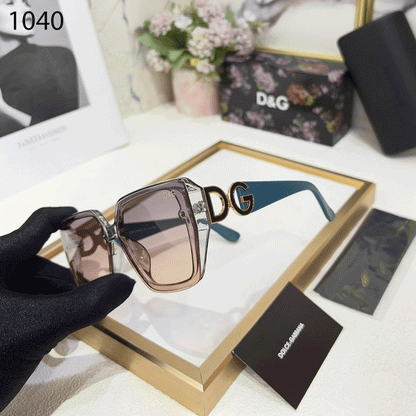 DG Luxe Women’s Wayfarers 1040