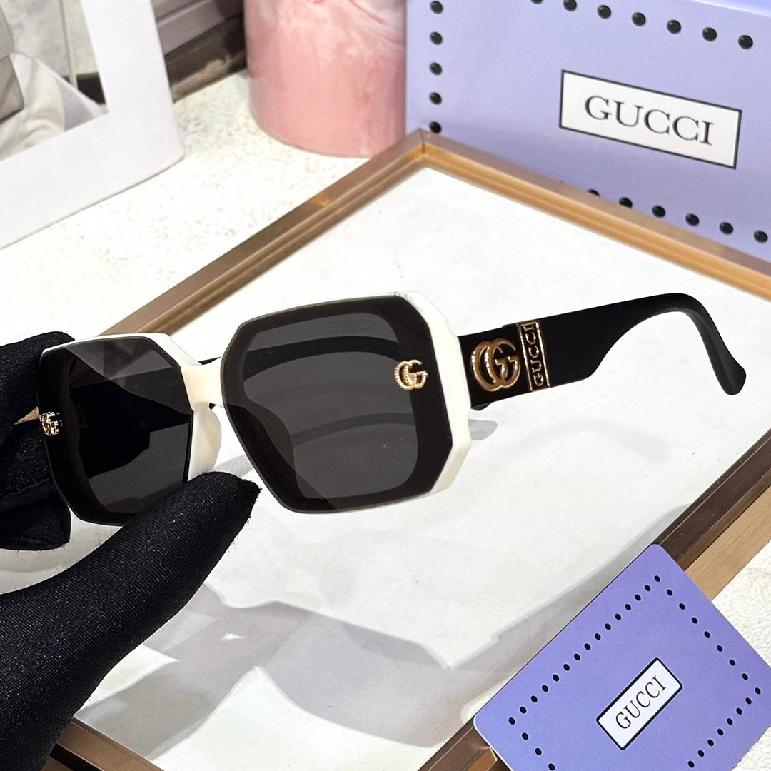 GC Premium Luxury 1307 Women Wayfarers