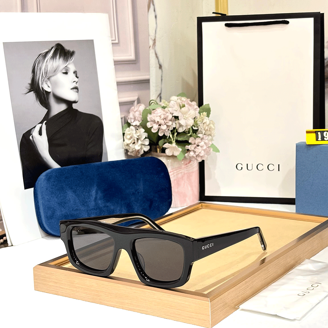 GC Premium Luxury 1926 Wayfarers (Mirror Quality)