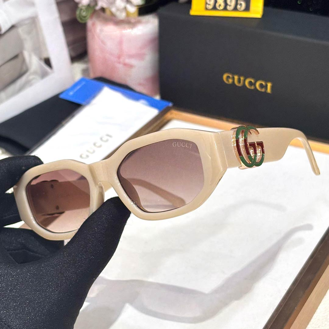 GC Premium Luxury 9895 Women Wayfarers