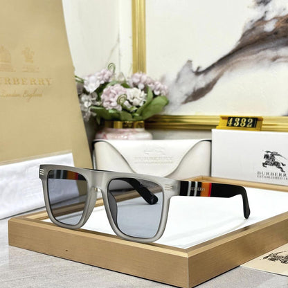 BB Royal 4382 Wayfarers