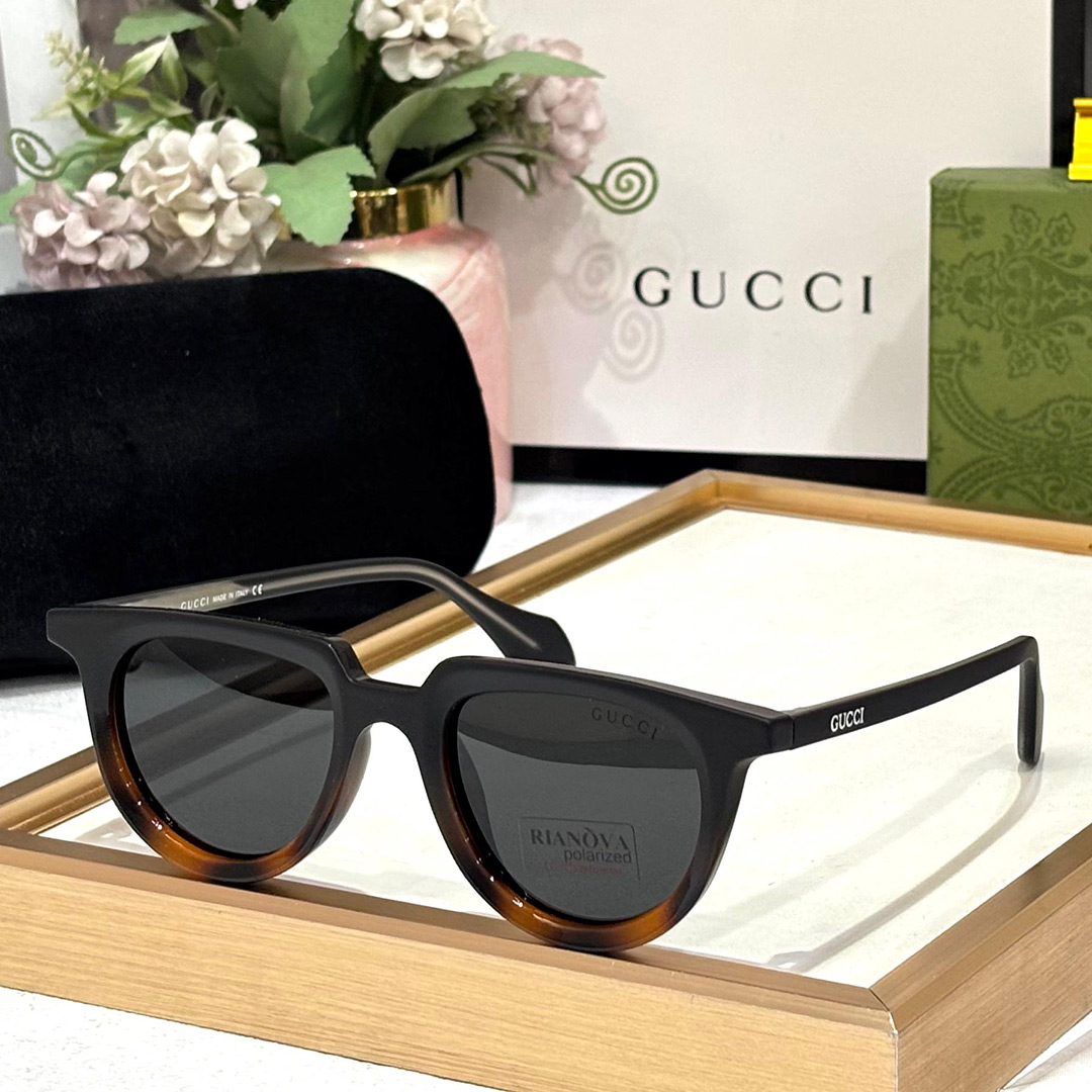 GC 3015 Premium Luxury Unisex Wayfarers